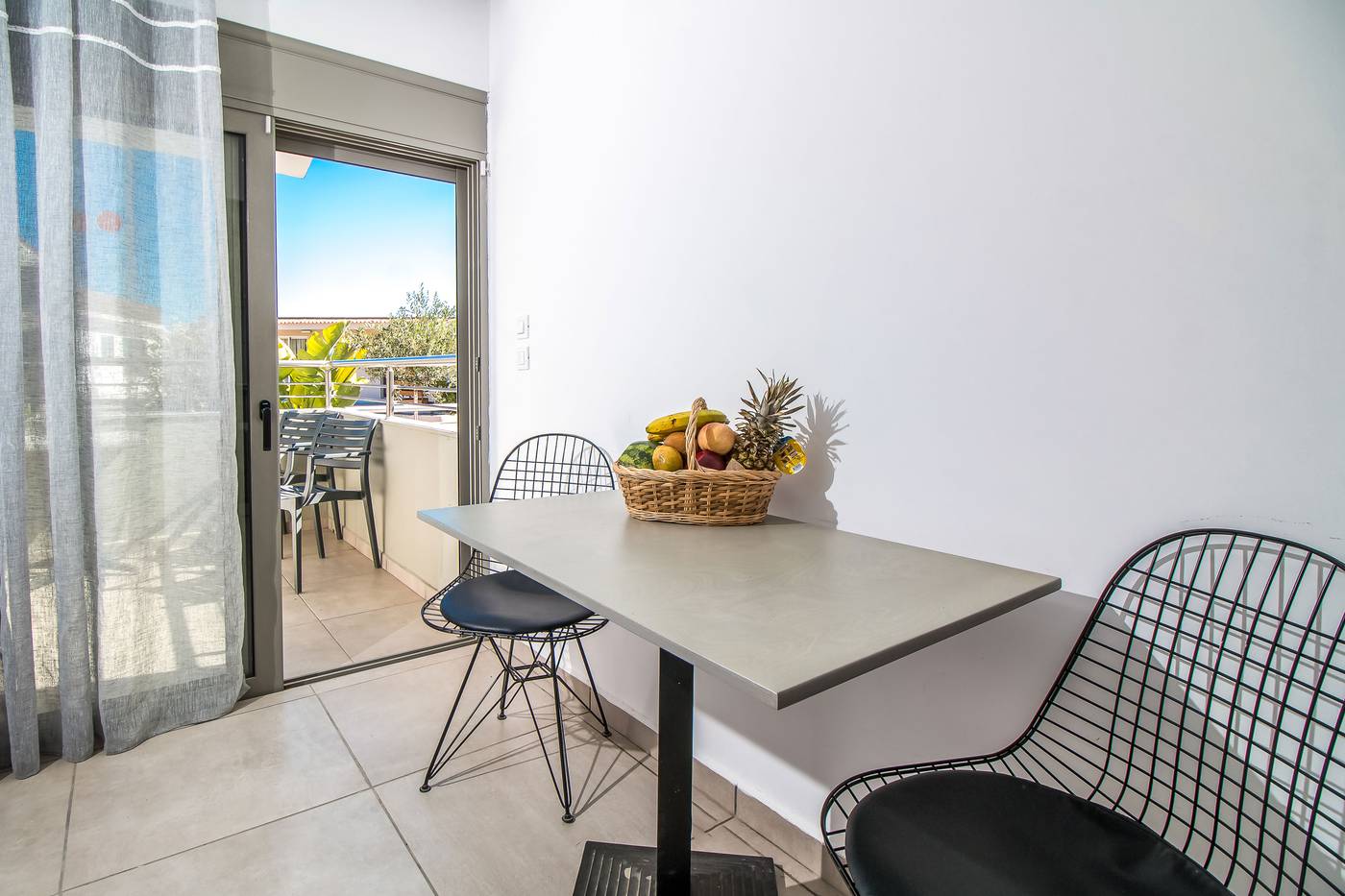 Hillside-Studios-Room-62