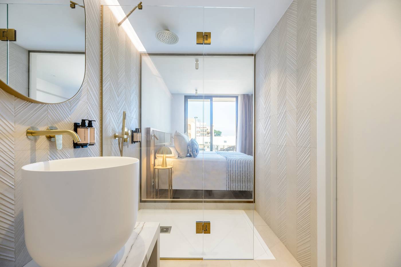 18.08.25 Vibra Yamm Urban Hotel - Adults Only