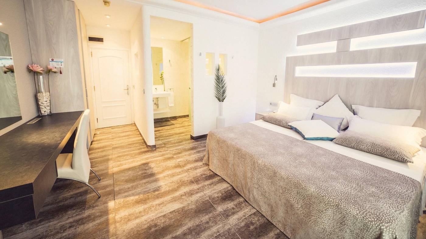 Vistabella-Room-19