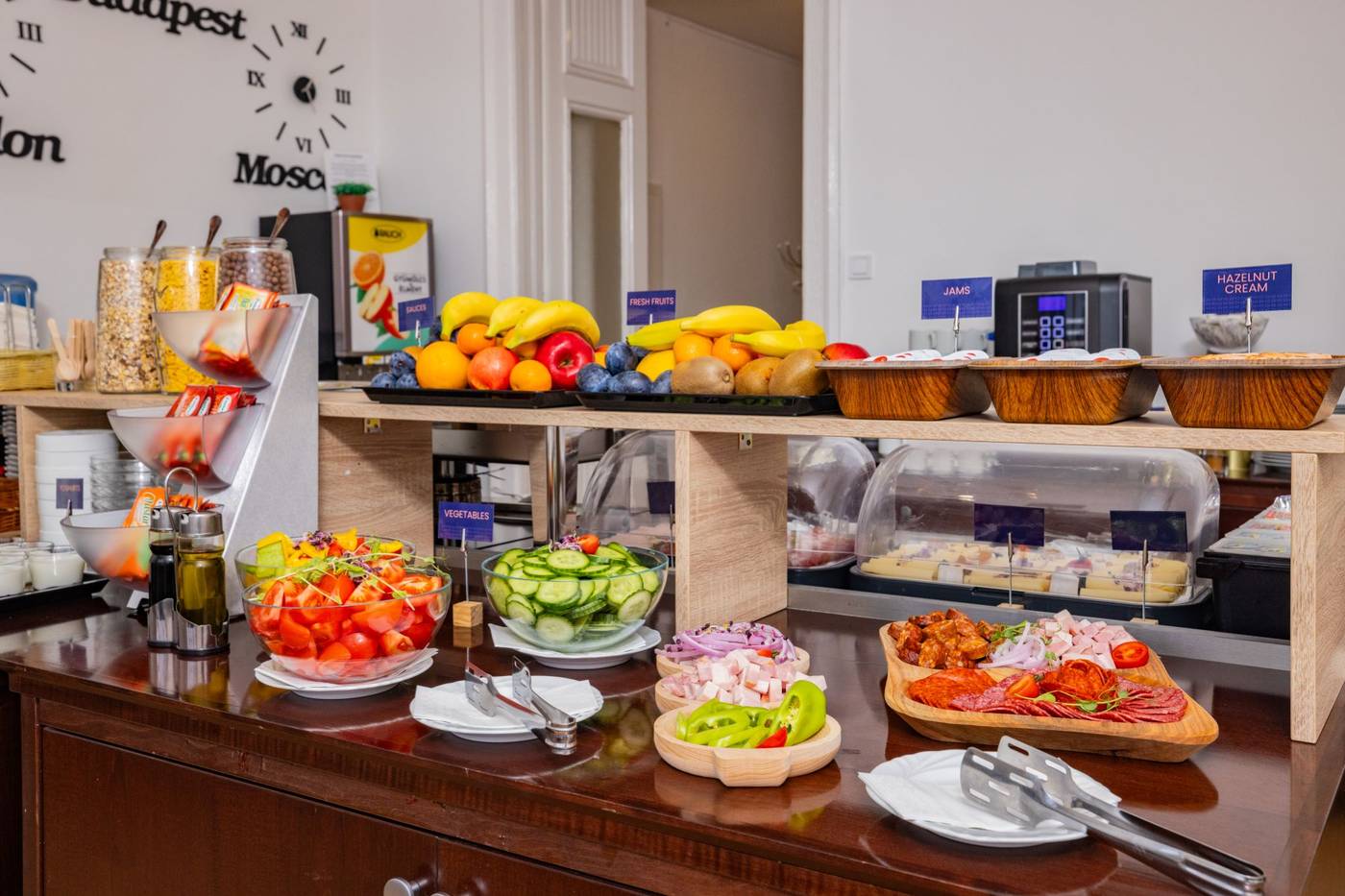 City-Hotel-Matyas-Restaurant-27