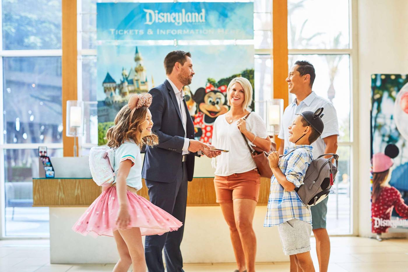 Hyatt-Regency-Orange-County-Lobby-55