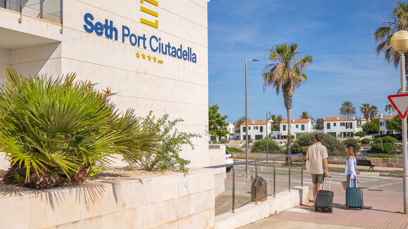 Port-Ciutadella-General-view-18