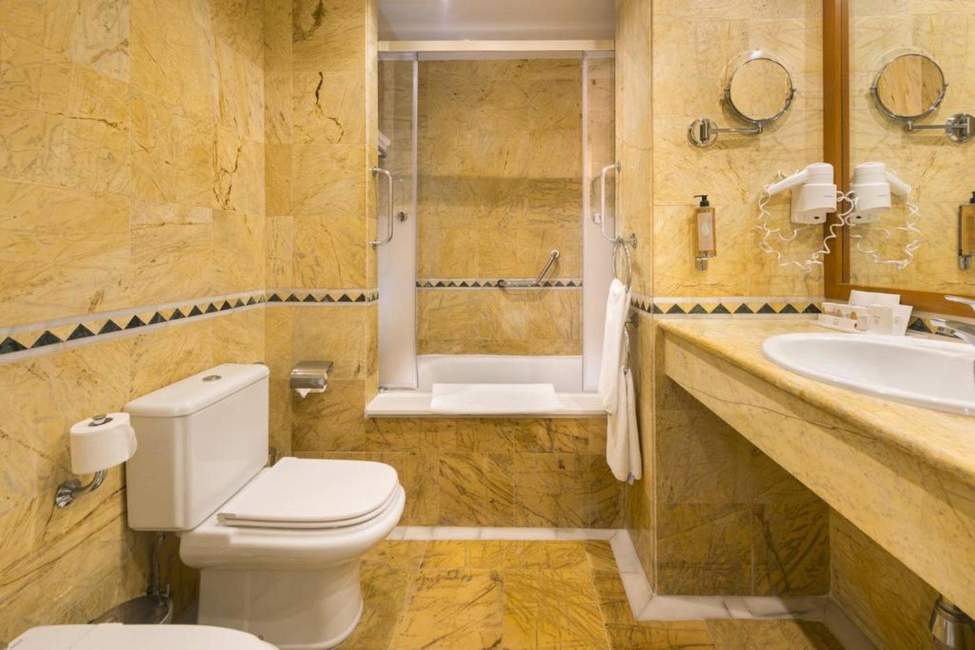 La-Cala-Resort-Room-29