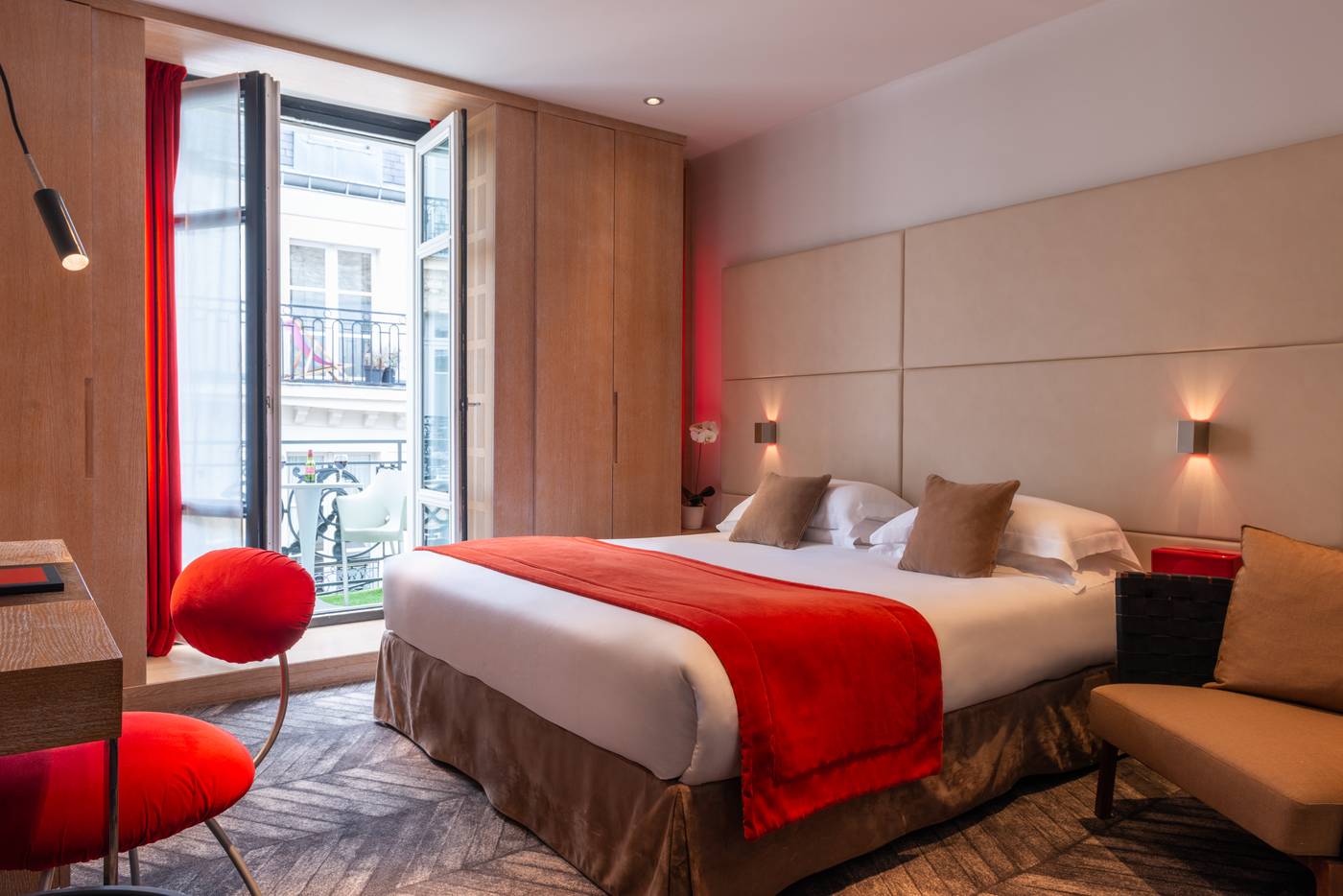 Hotel-Golden-Tulip-Opera-De-Noailles-Room-17