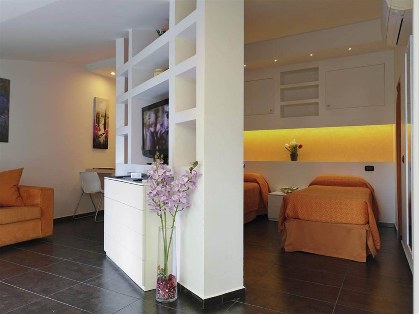 Patrizia-Romana-Palace-Room-9