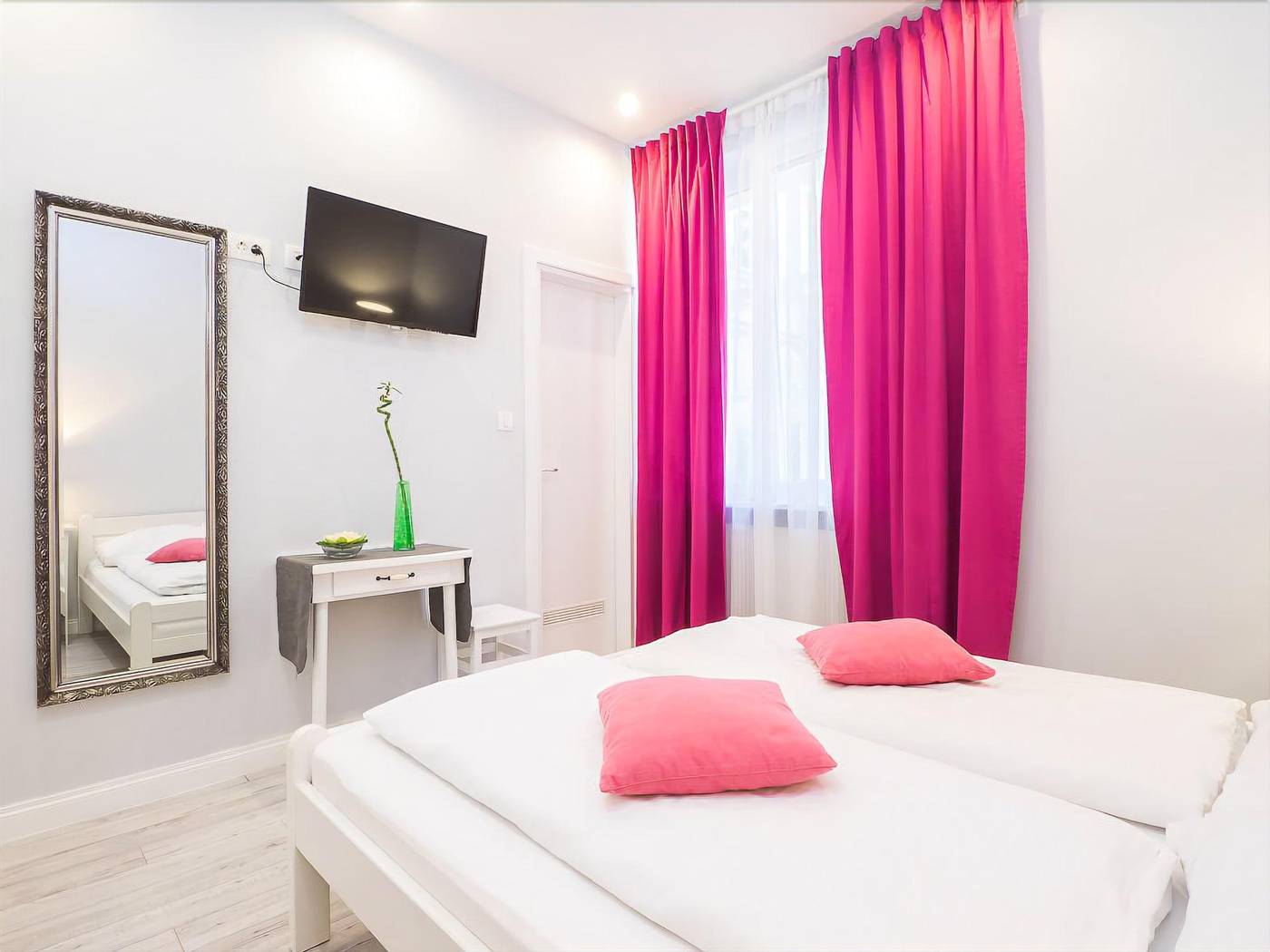 Casablanca Boutique Bed & Breakfast-Croatia-ZAGREB-Room-8