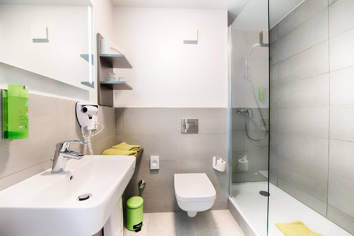 Carolinenhof-Room-10