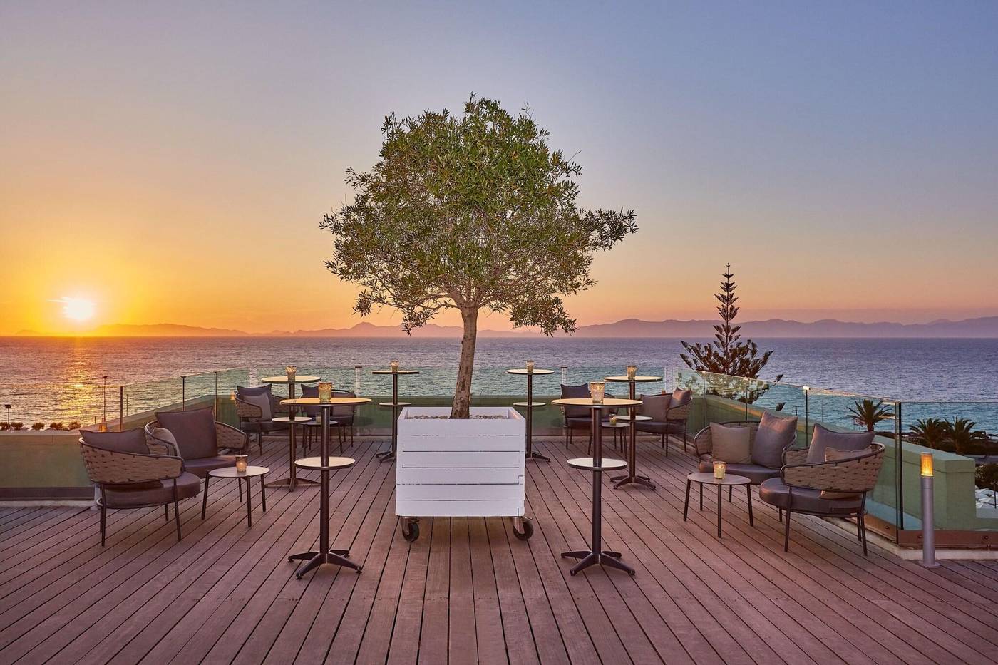 Sheraton-Rhodes-Resort-Lobby-16