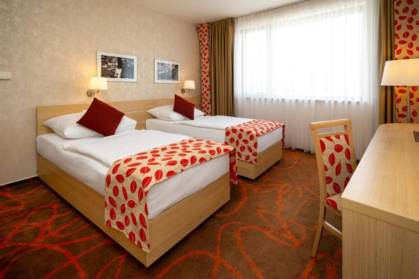 Iris-Hotel-Eden-Room-15