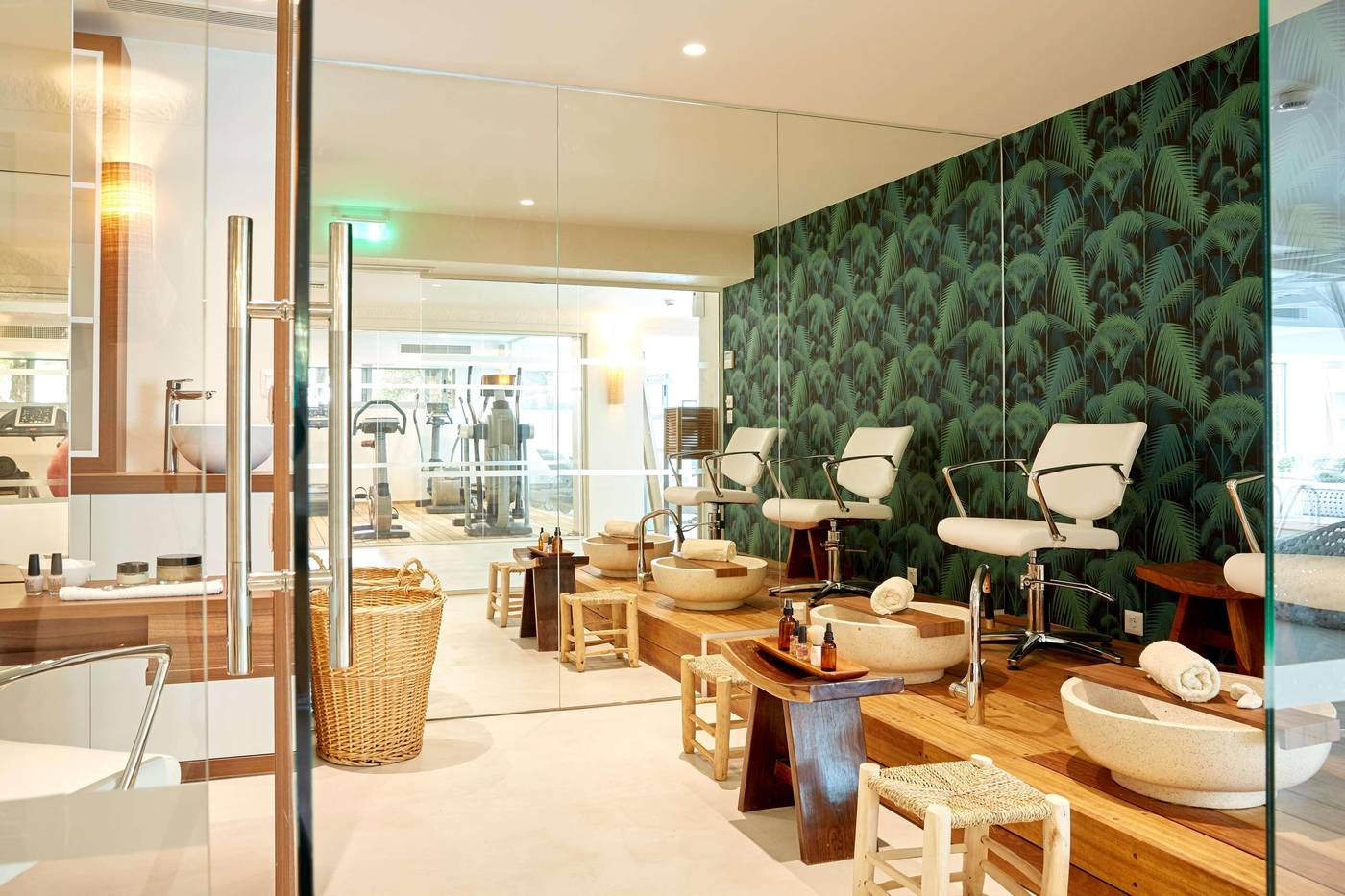 Eagles-Palace-Sports-and-Entertainment-68