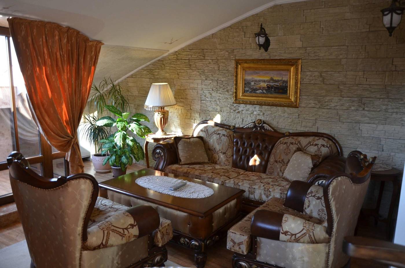 Boris-Palace-Room-27