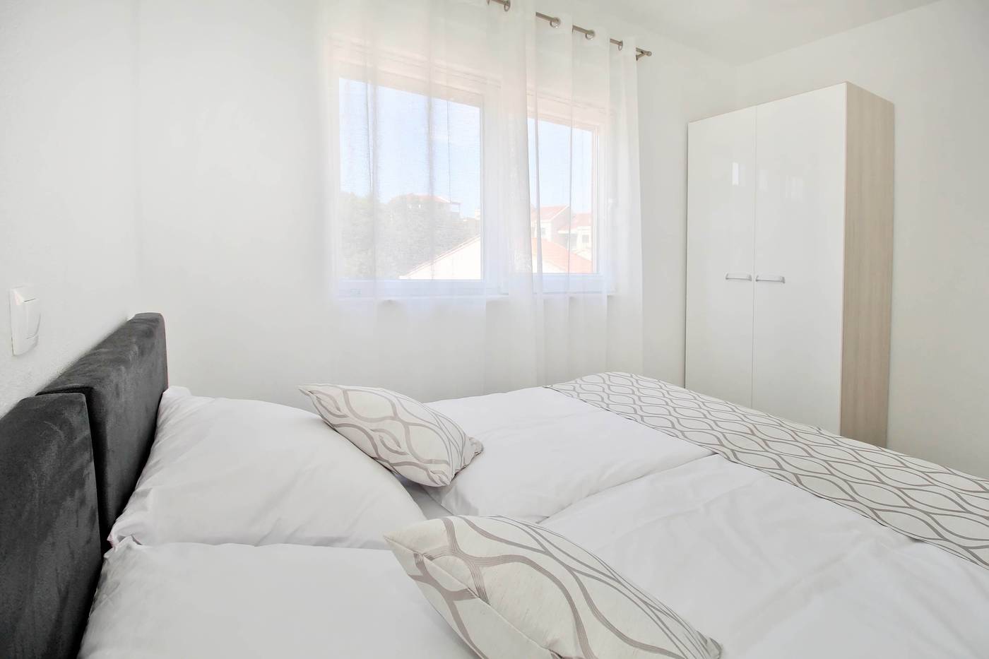 Bacan-Family-Apartments-Room-15