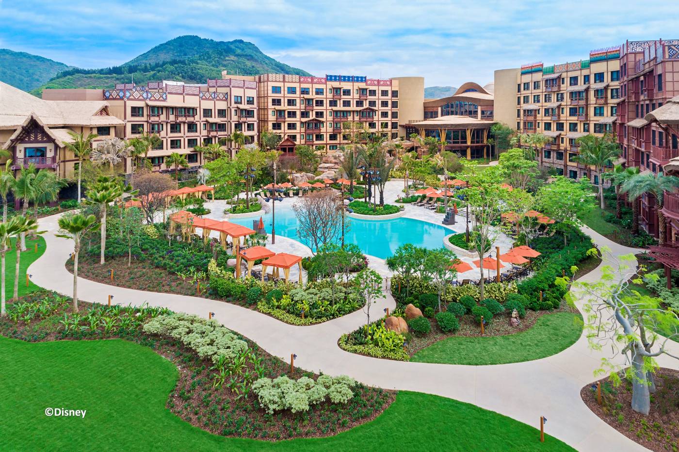 Disney-Explorers-Lodge-General-view-2