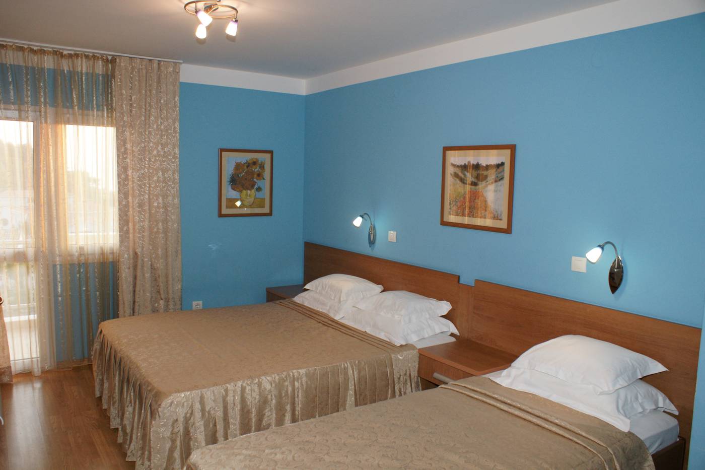 WGrand-Petrovac-Room-6