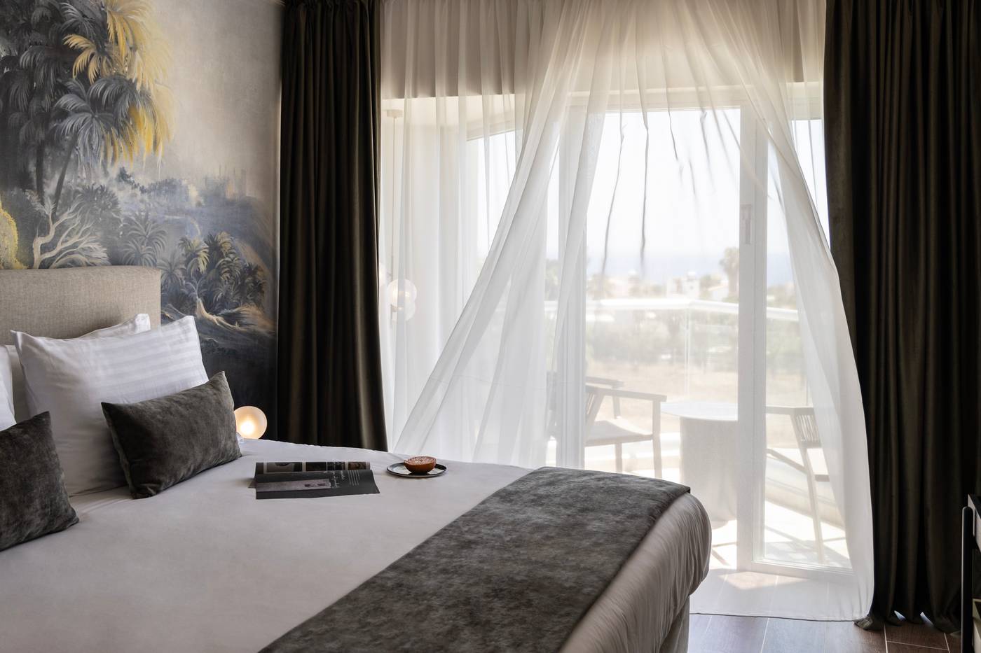 Cali-Resort---Spa-by-Louis-Hotels-Room-22