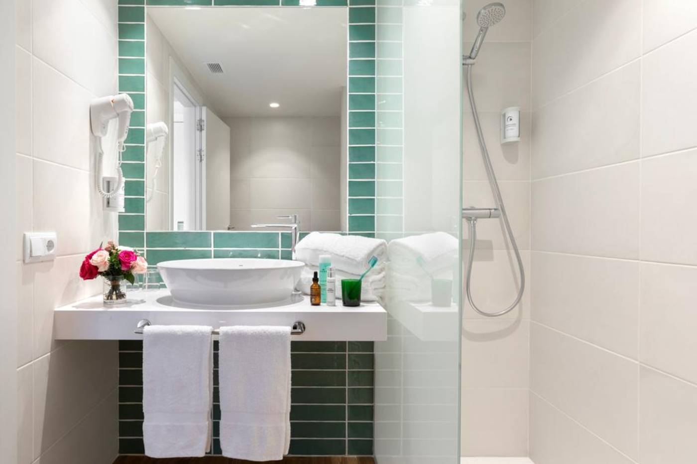 Prestige-Sant-Marc-Room-40