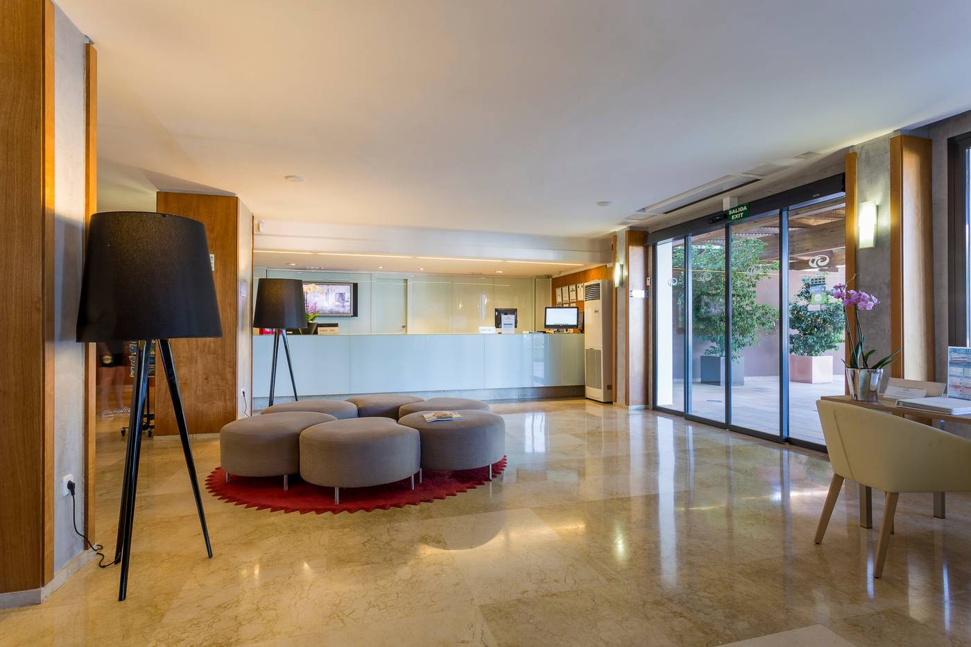 Palladium-Hotel-Cala-LLonga-Lobby-28