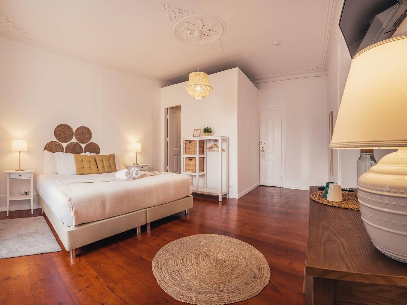 Solar-Dos-Poetas-Room-4