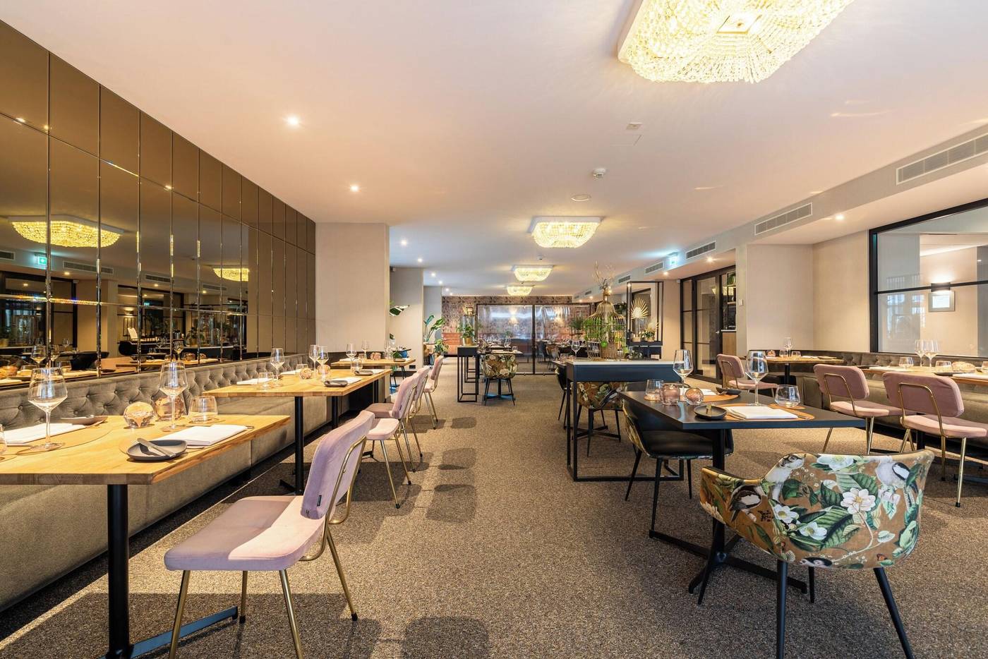 Van-Der-Valk-Hotel-Berliner-Ring-Restaurant-19