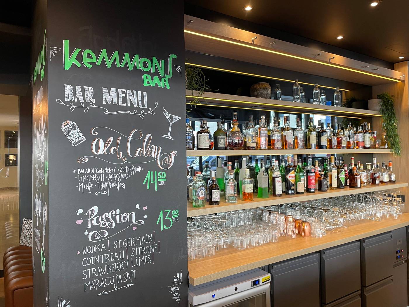 Crowne-Plaza-Berlin-City-Centre-Bar-12