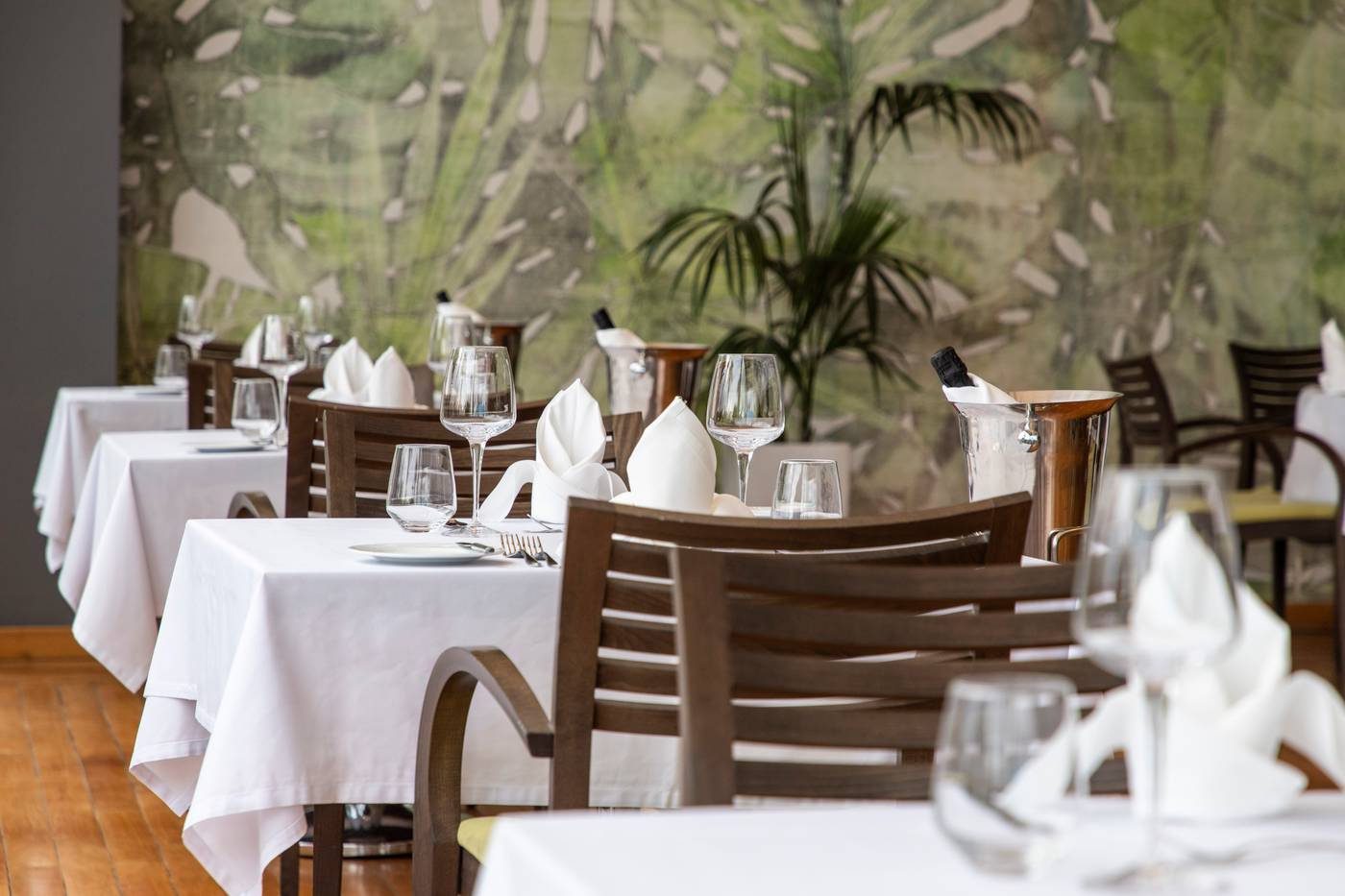 Eden-Roc-Resort-Hotel-Restaurant-54