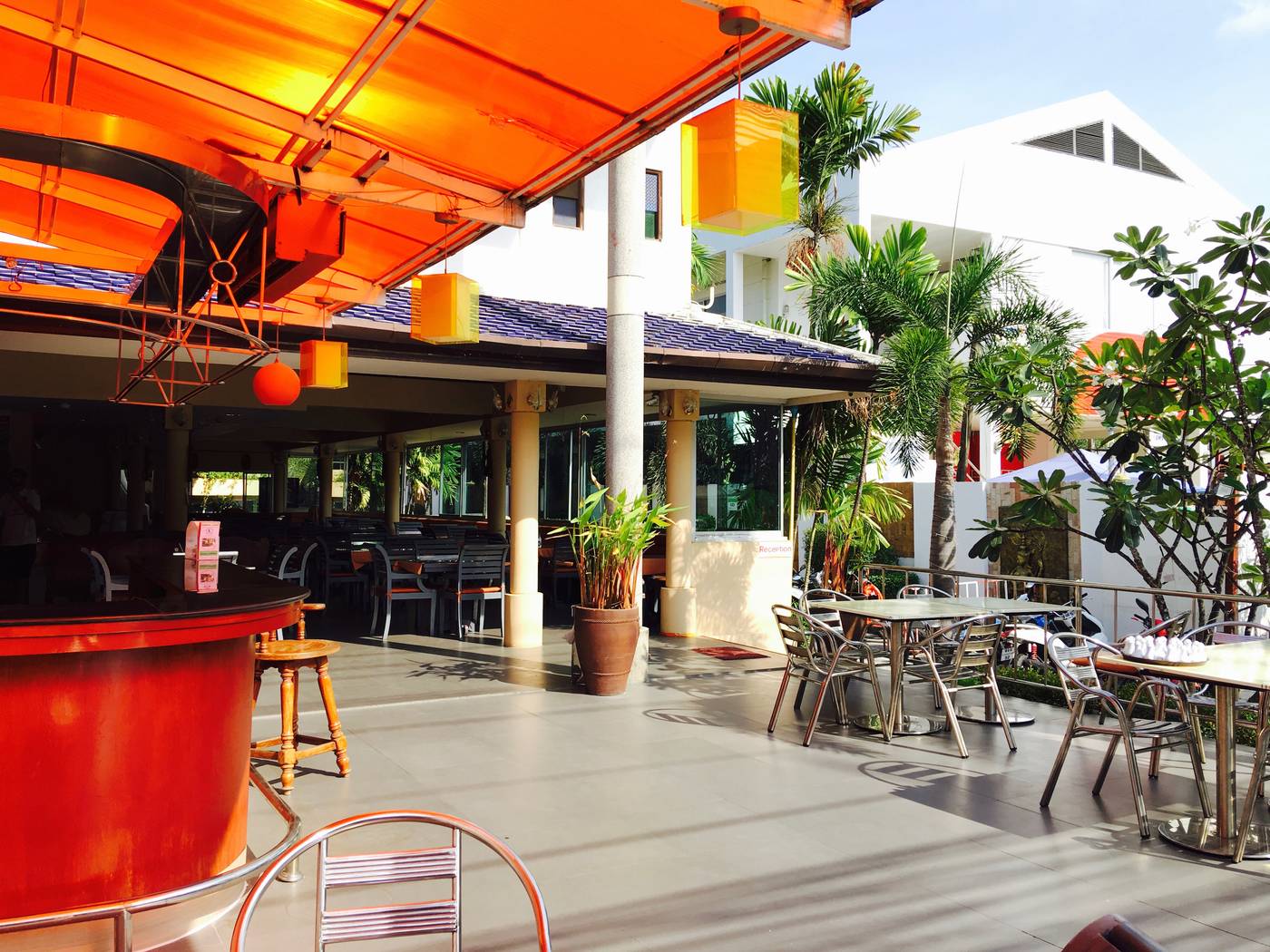 Andatel-Grand-----Patong-Phuket-Lobby-13