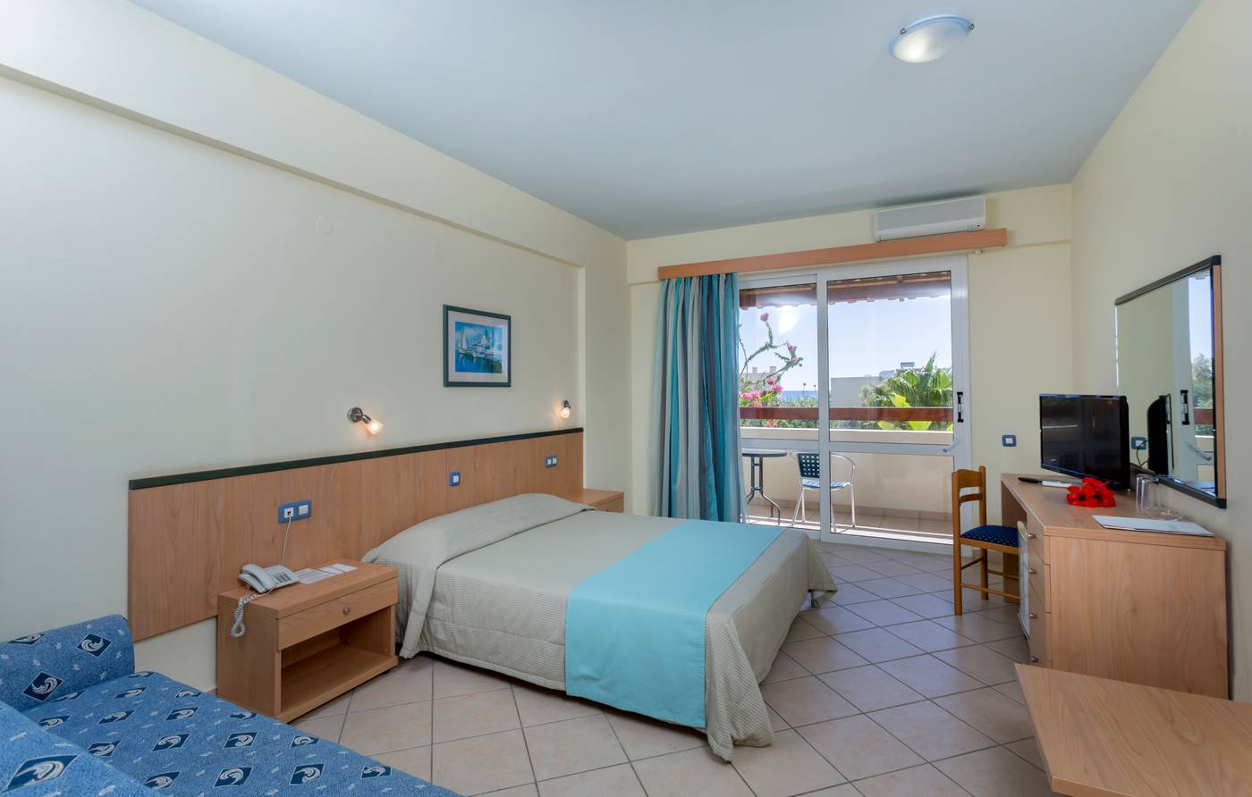 Dessole Blue Star Resort