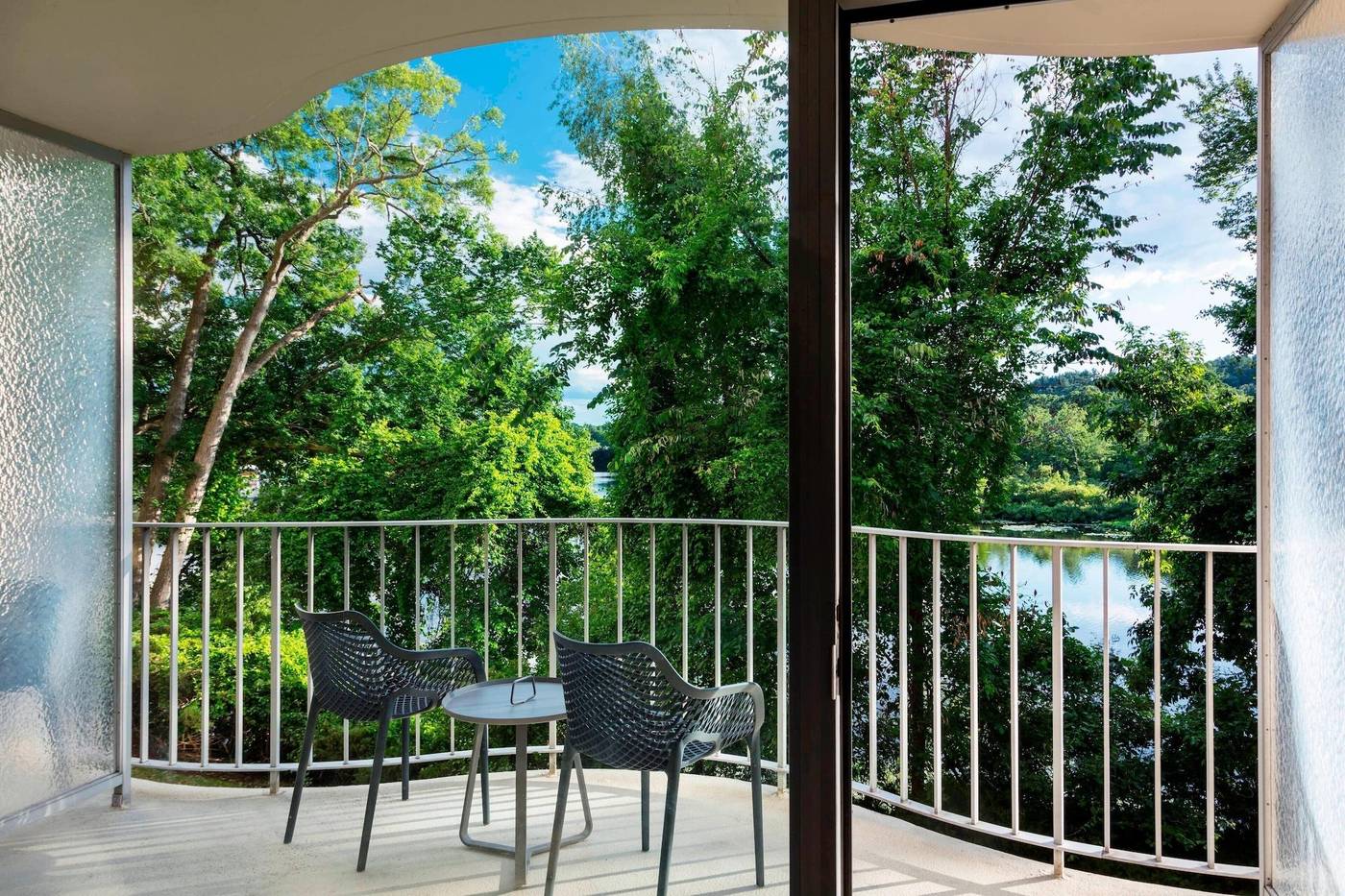 Boston-Marriott-Newton-Room-2