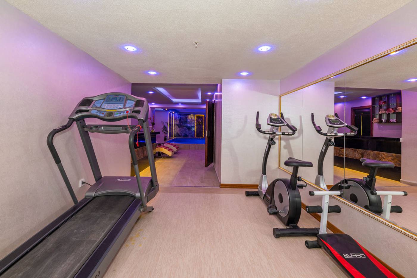 Bekdas-Hotel-Deluxe-Sports-and-Entertainment-49