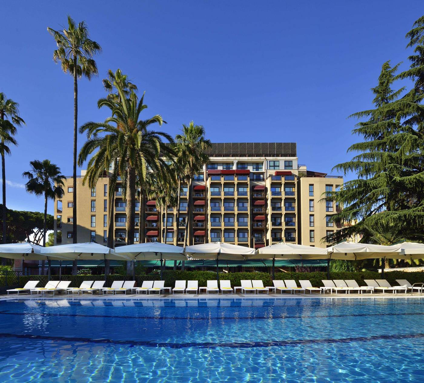 Parco-dei-Principi-Grand-Hotel---Spa-Pool-2