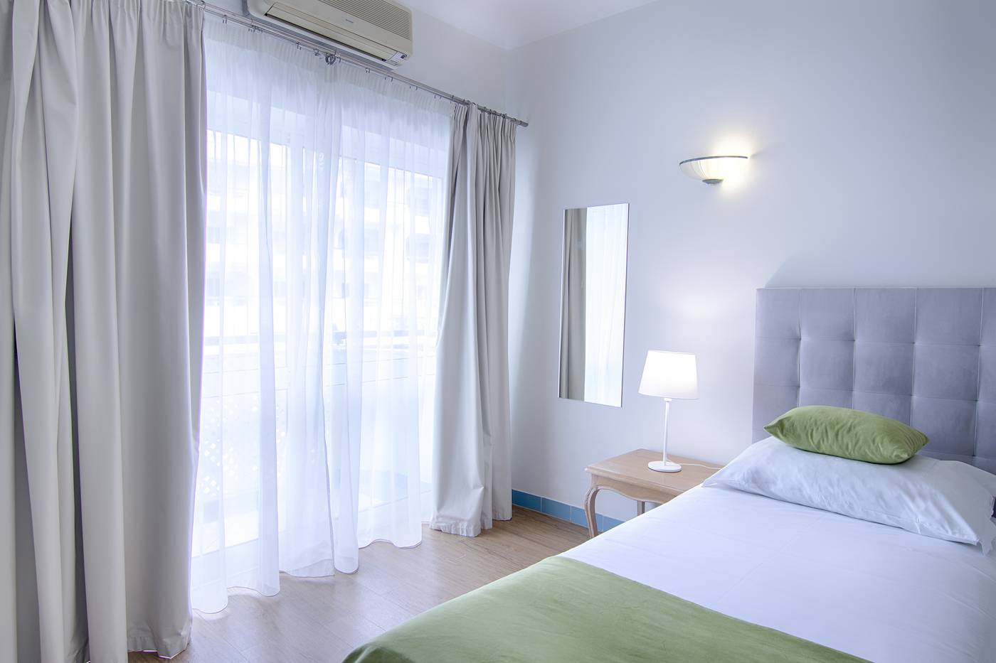 Luna-Miramar-Room-27