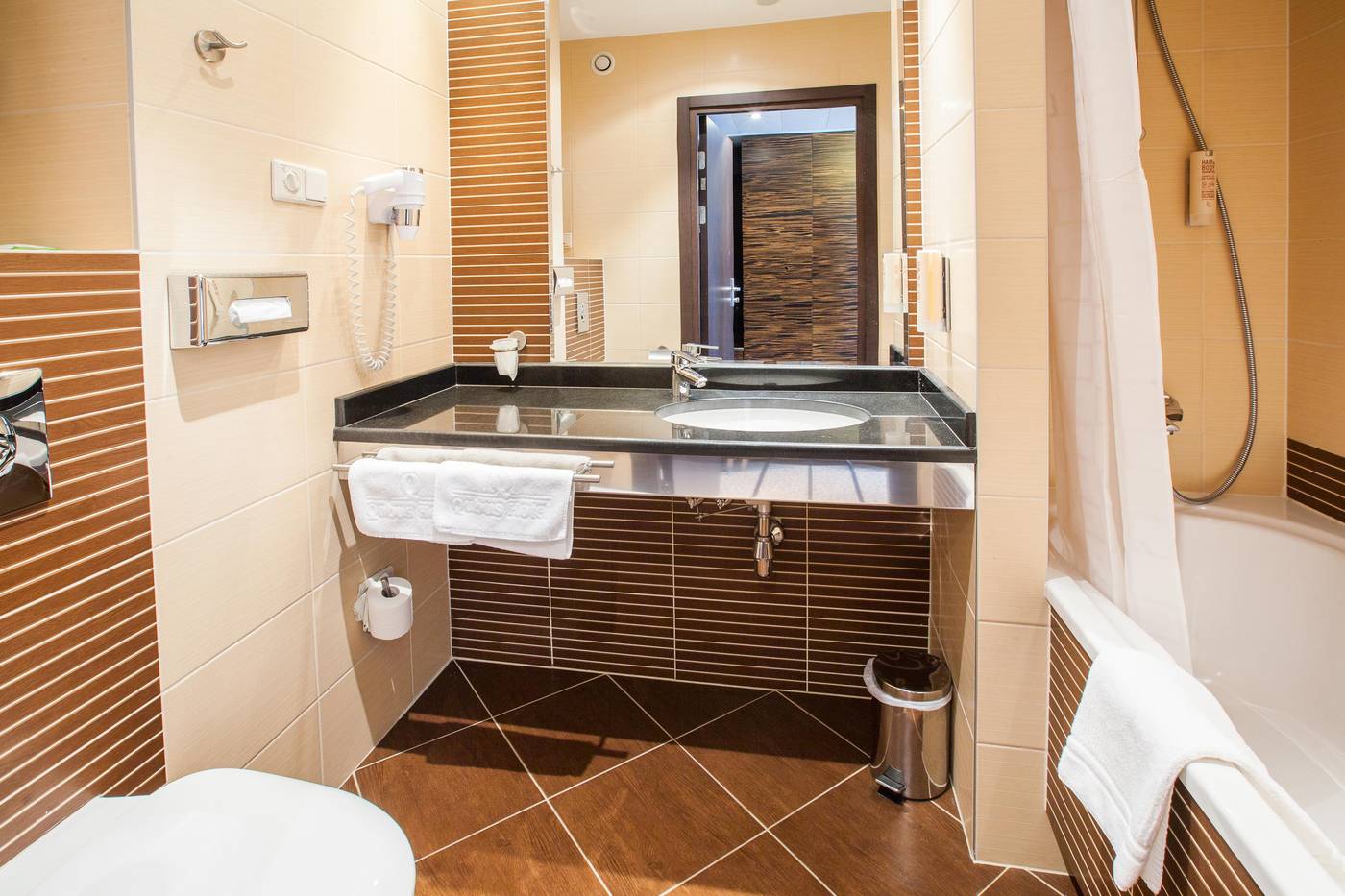 Qubus-Hotel-Krakow-Room-30