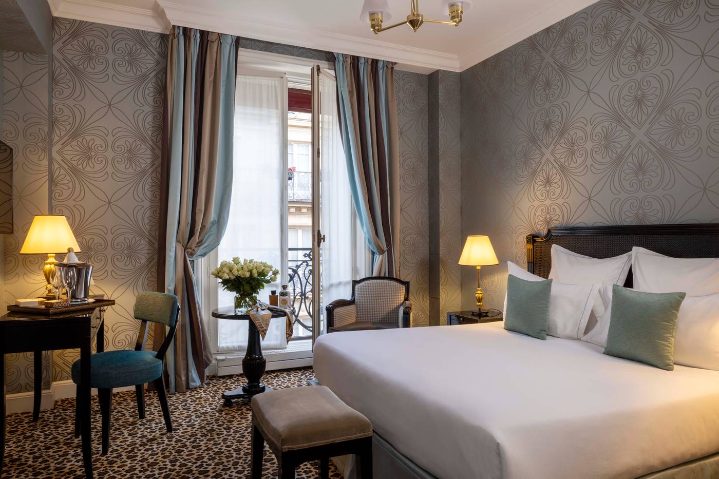 West-end-Paris-Room-29