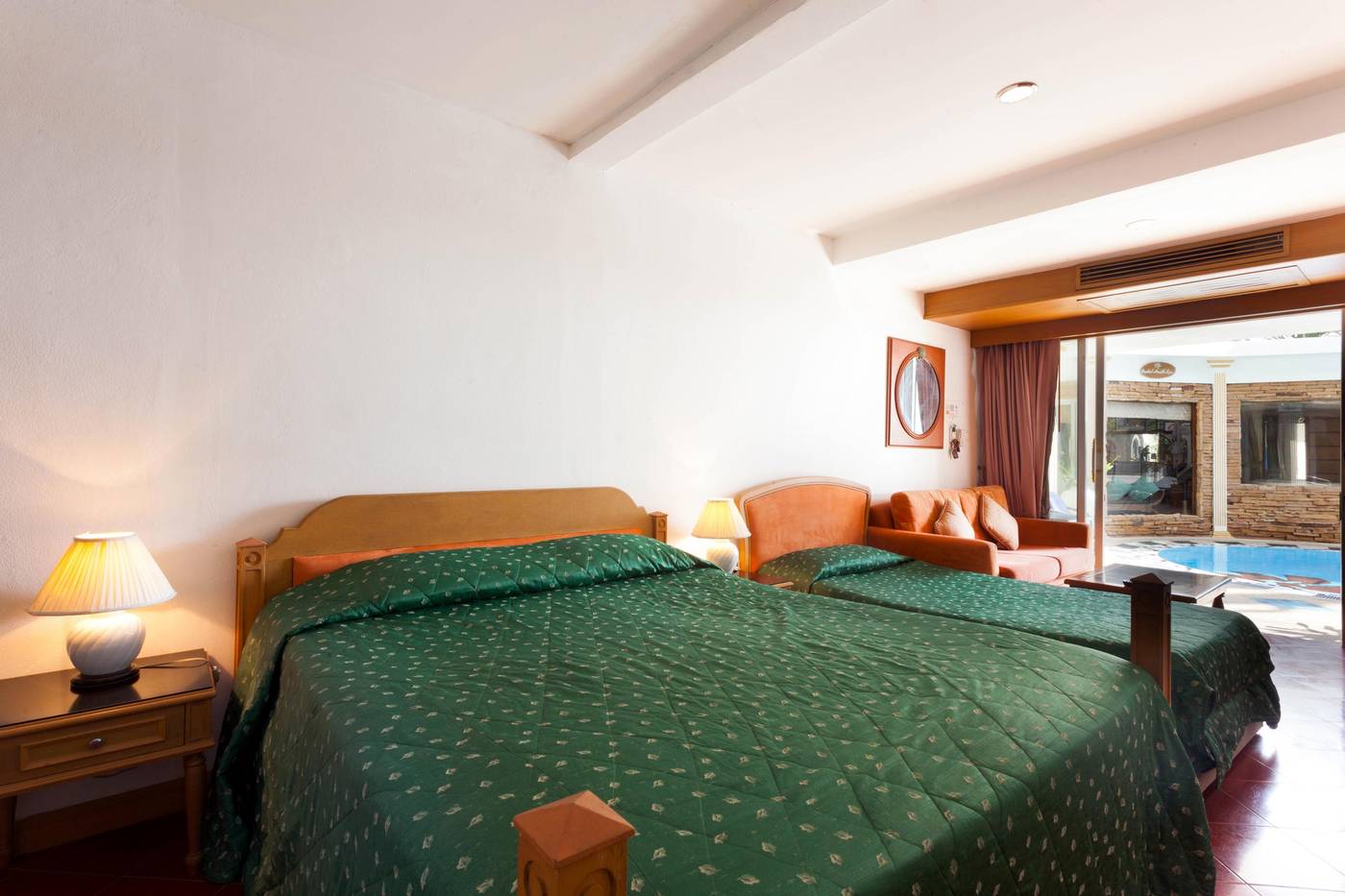 Orchid-Hotel-Kalim-Bay-Phuket-Room-19