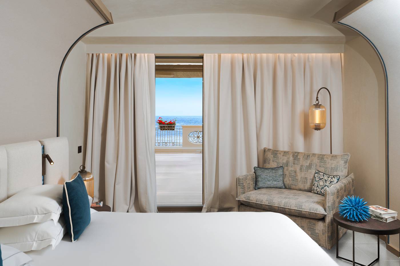 Mazzaro-Sea-Palace-Room-18