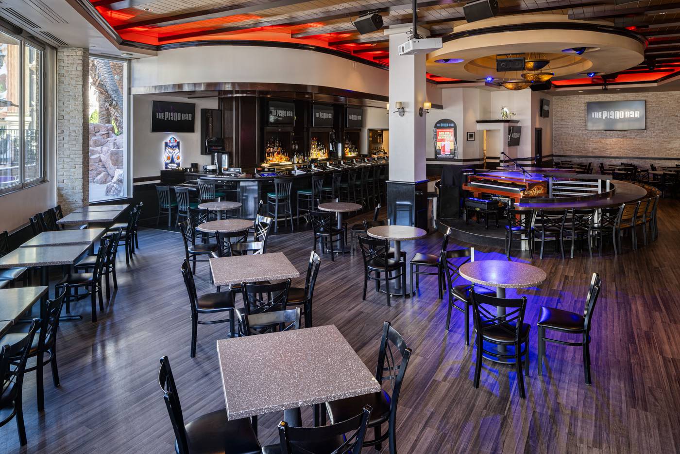 Harrah-s-Las-Vegas-Casino---Hotel-Sports-and-Entertainment-16