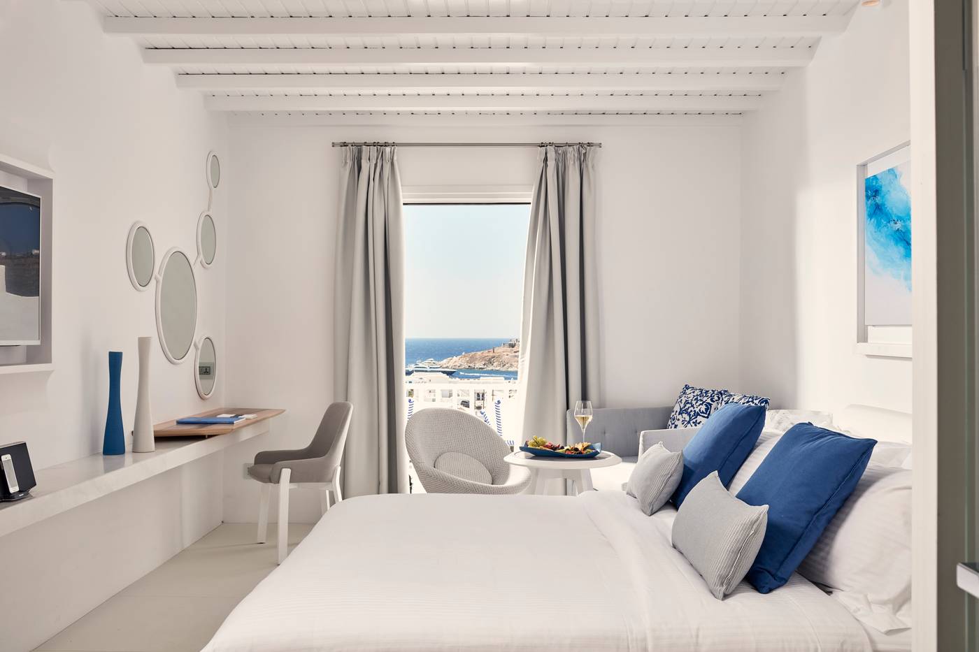 Myconian-Ambassador-Hotel-Relais---Chateaux-Hotel-Room-21