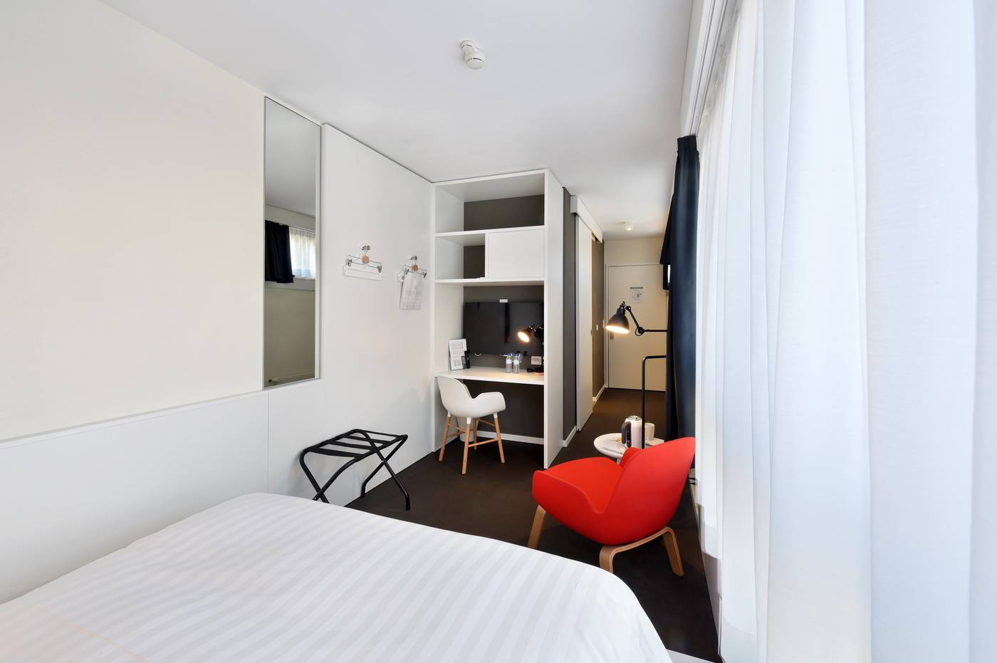 Home-Swiss-Hotel-Room-38