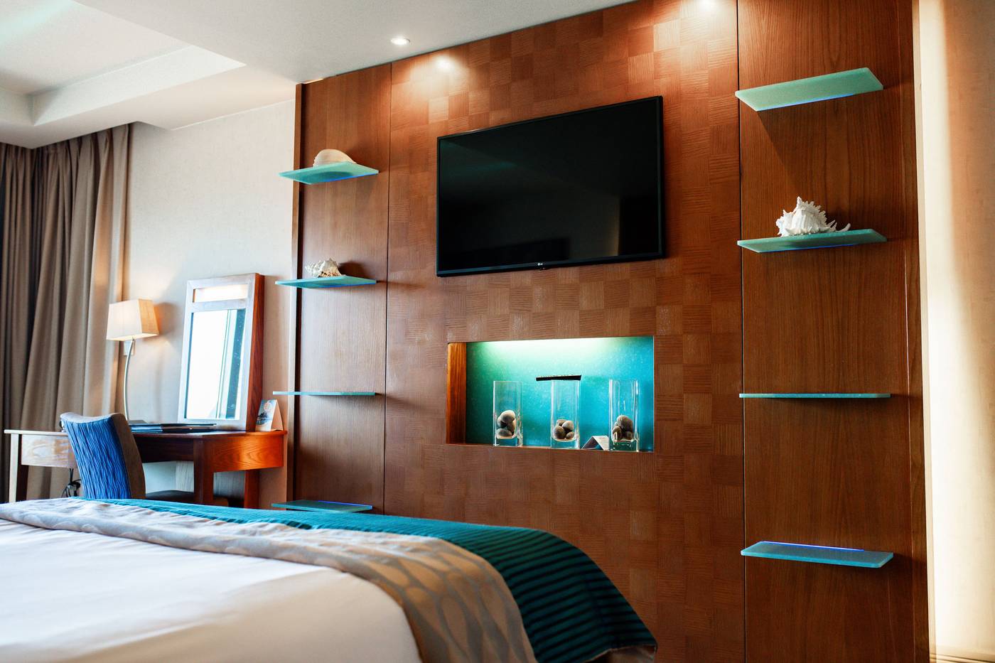 The-Royal-Yacht-Room-22