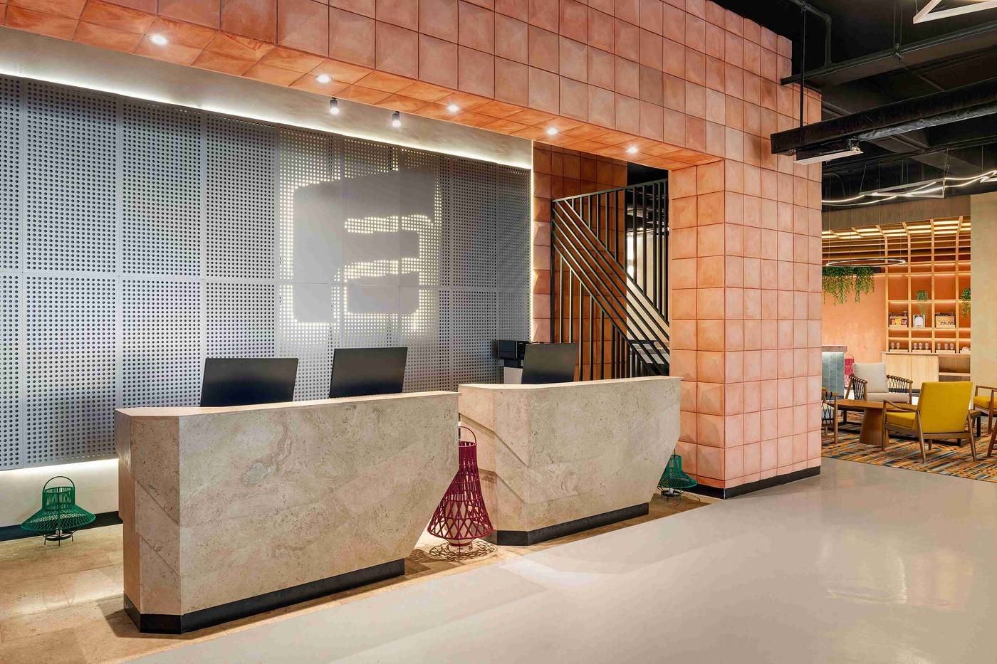 Aloft-Cancun-Lobby-43