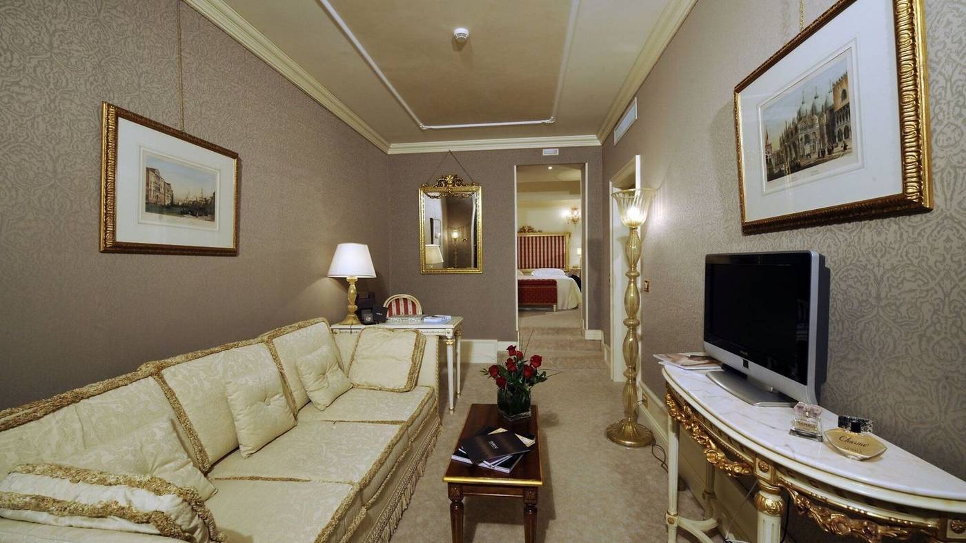 Ca-Sagredo-Hotel-Room-27