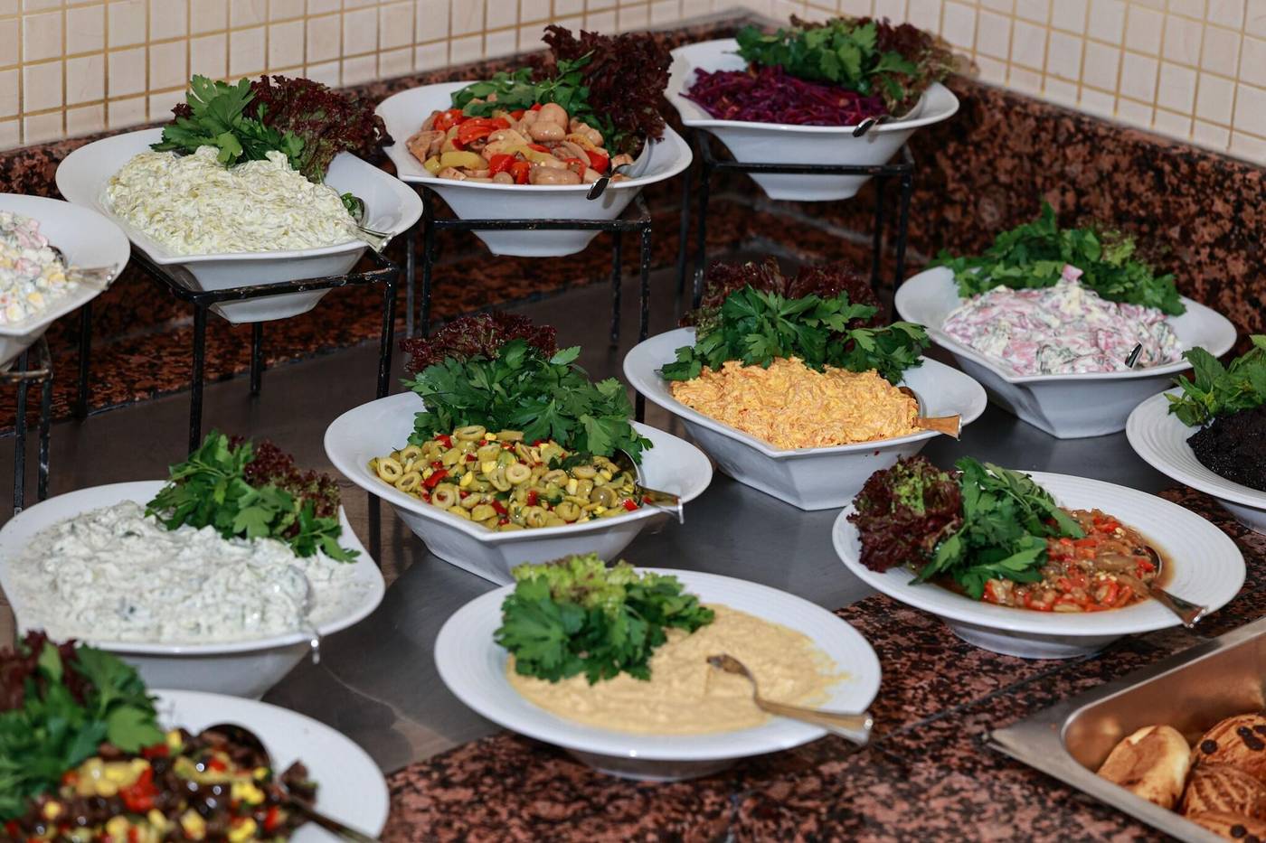 Golden-Park-Restaurant-35