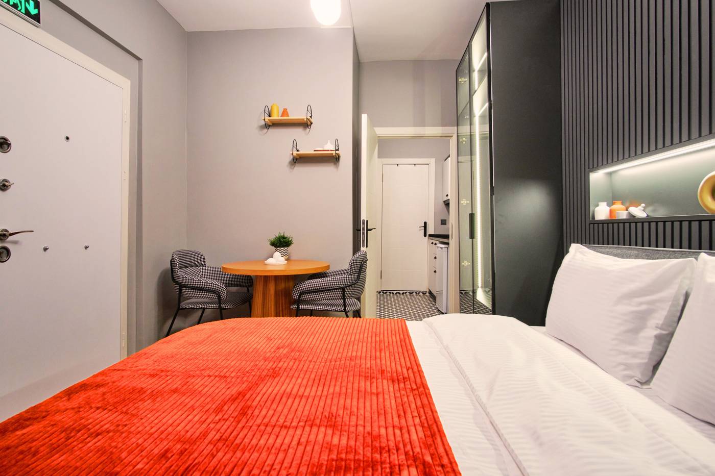 TAKS-INN-Suites-Room-21