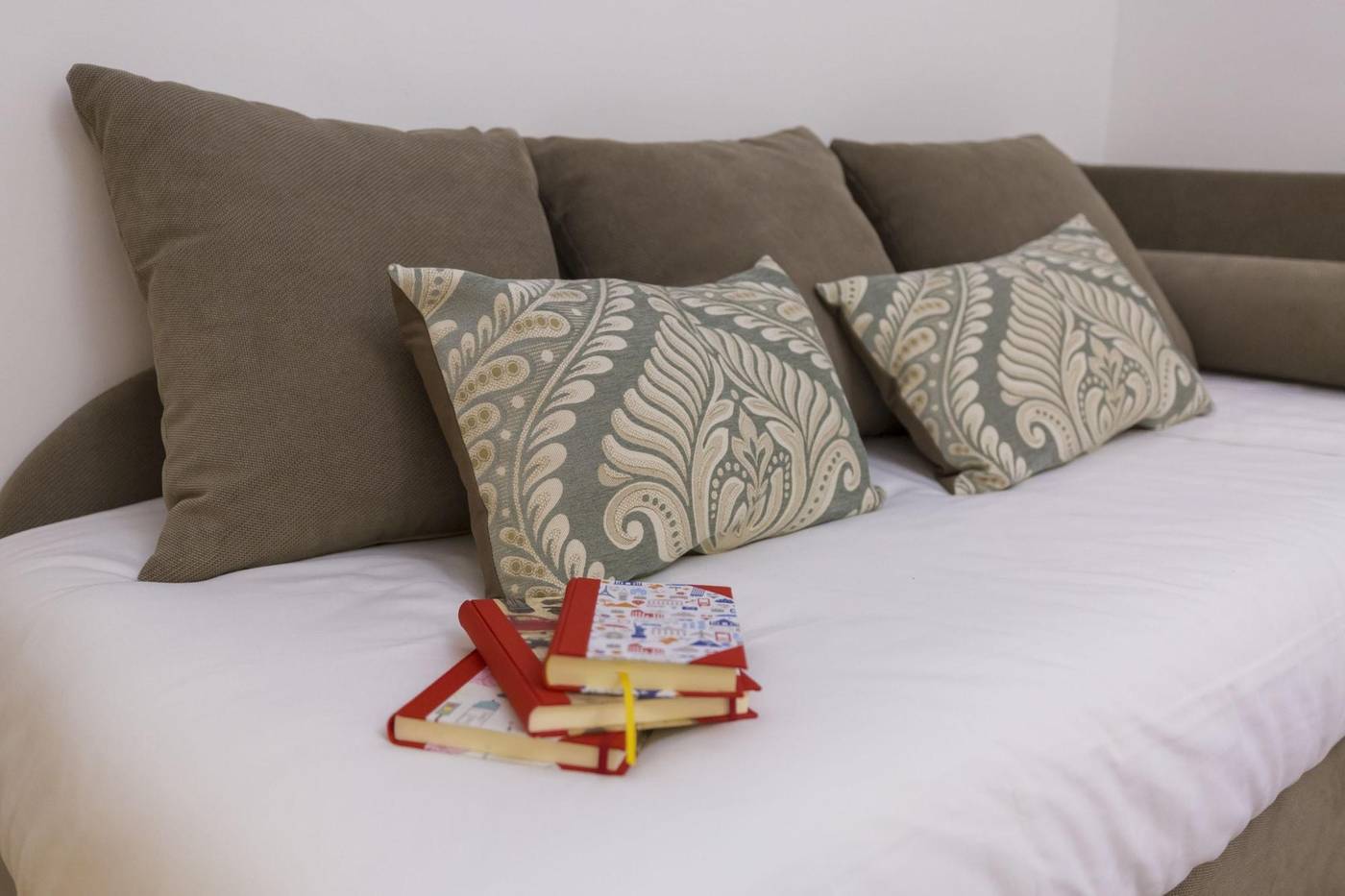 Flatinrome-Trastevere-Deluxe-Rooms-Room-38