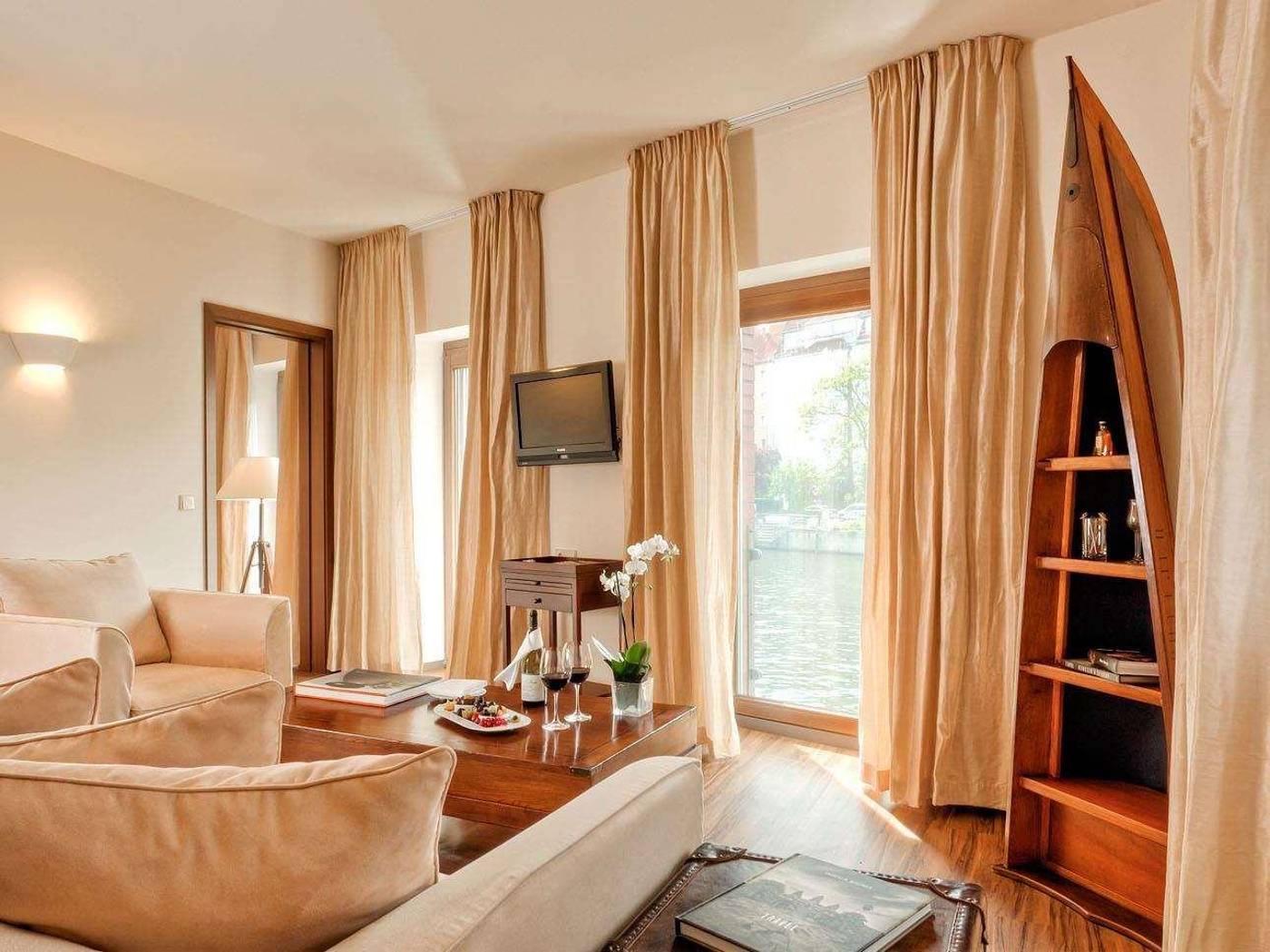 Abion-Villa-Suites-Room-13