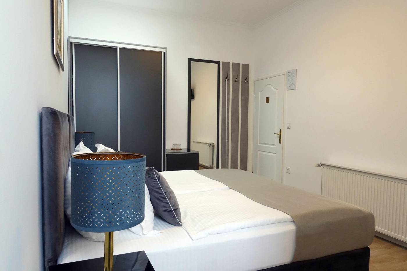 Hotel Vila Tina-Croatia-ZAGREB-Room-7