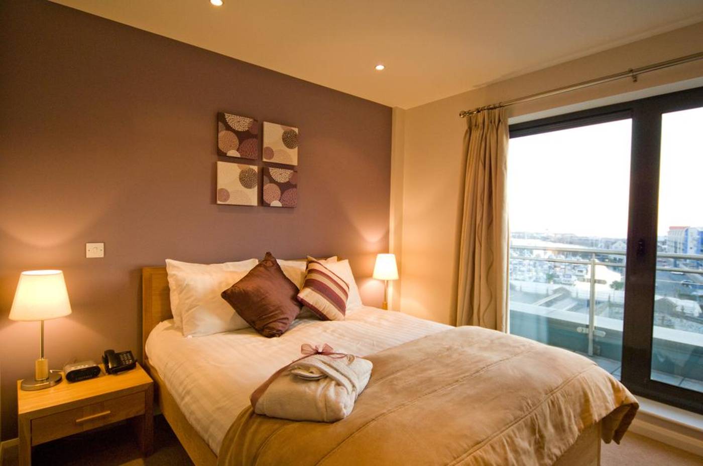 Liberty-Wharf-Apartments-Room-12