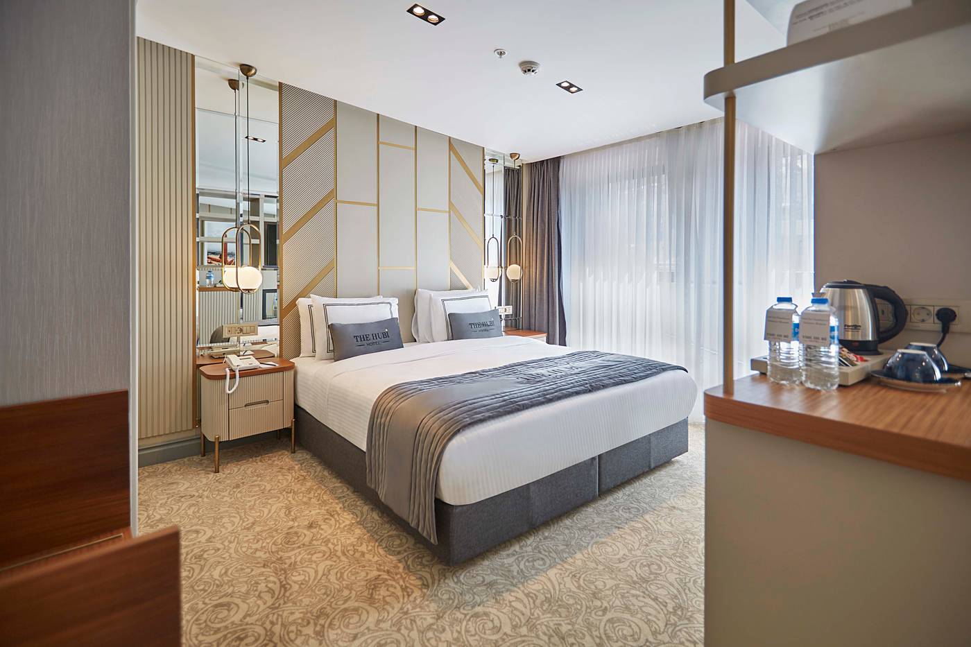 The-Hubi-Hotel-Room-4