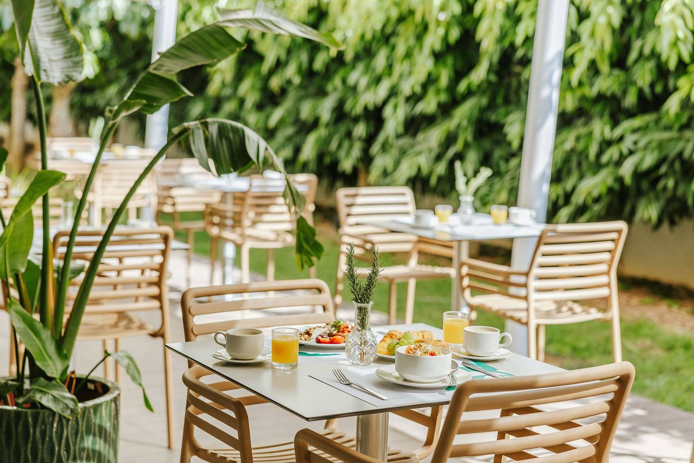 Nissi-Park-Restaurant-8