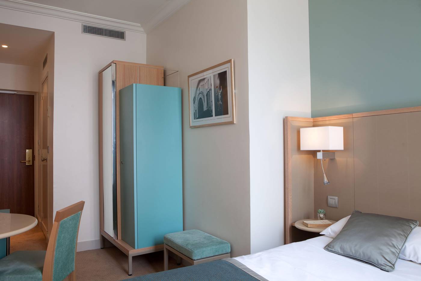 Leonardo-Boutique-Hotel-Paris-Opera-Room-18